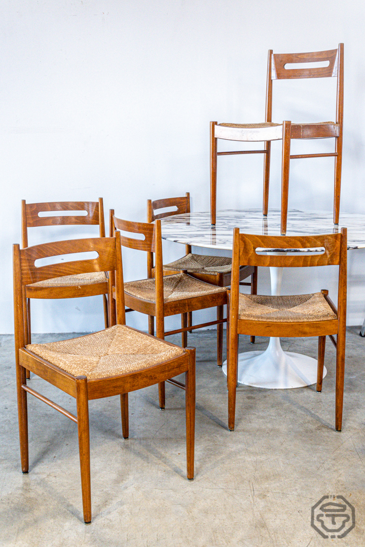 Série de six chaises scandinaves