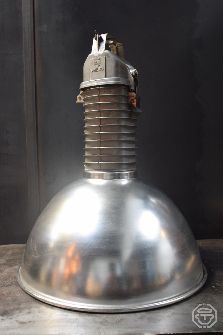 Lampe suspension industrielle Philips 1960
